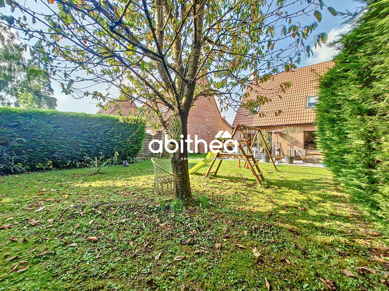 Maison - 95 m² - 5 pièces