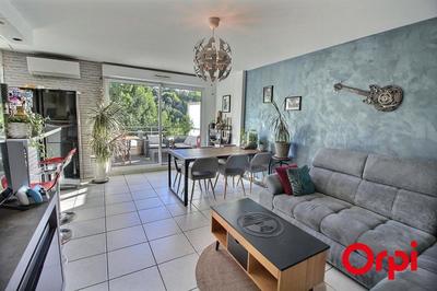 Appartement - 82 m² - 4 pièces