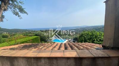 Villa - 90 m² - 5 pièces