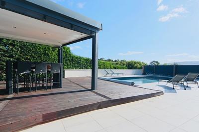 Maison - 210 m² - 7 pièces