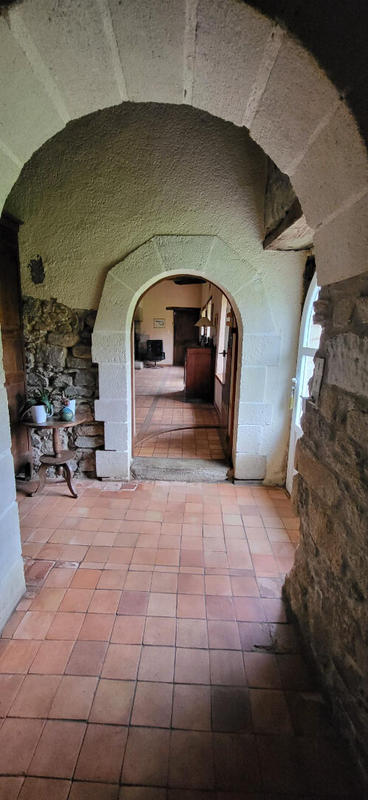 Maison - 240 m² - 7 pièces