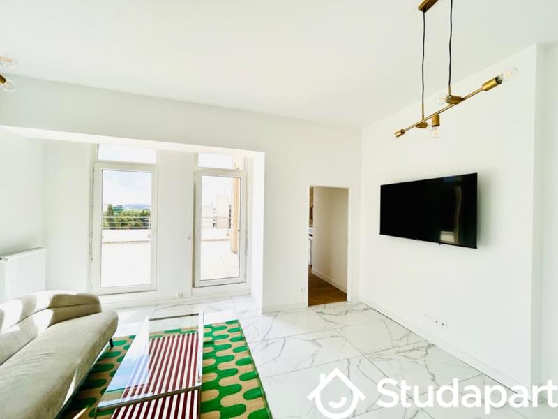 Chambre - 13 m² - 1 pièce