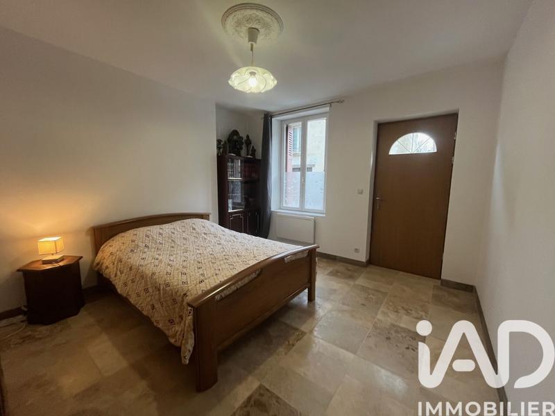 Maison - 287 m² - 12 pièces