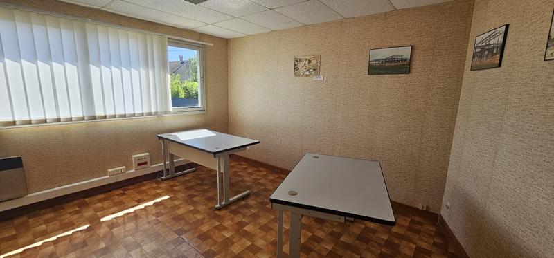 Entrepôt - 2 160 m²