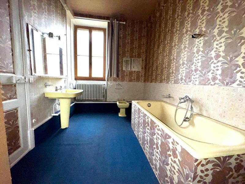 Corps de ferme - 310 m² - 10 pièces