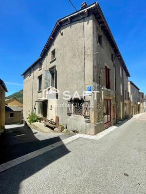 Maison - 215 m² - 11 pièces