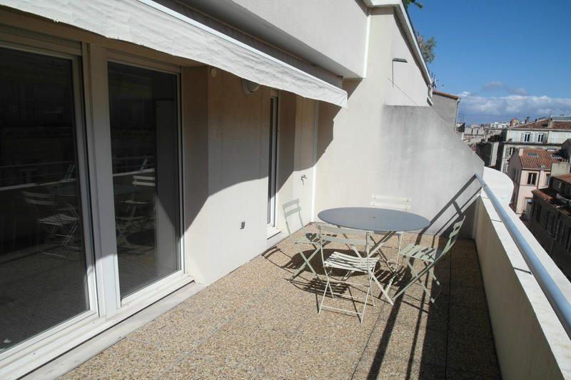 Appartement - 85 m² - 3 pièces