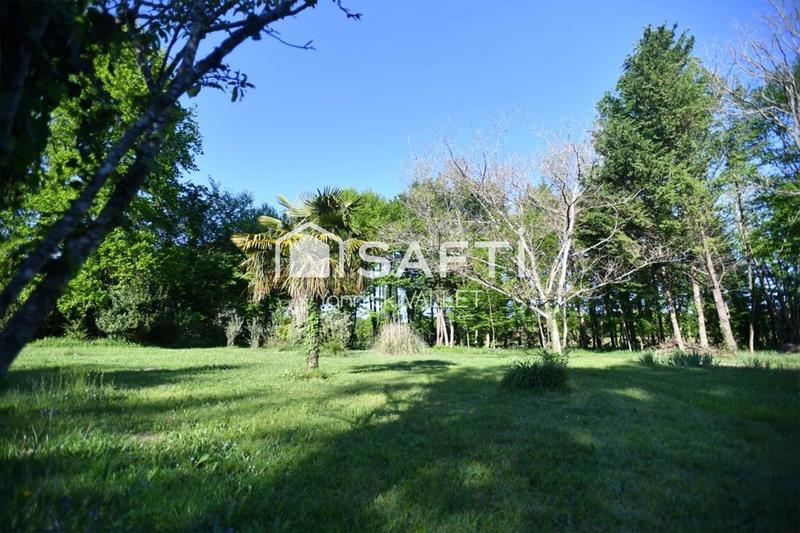 Maison - 207 m² - 10 pièces