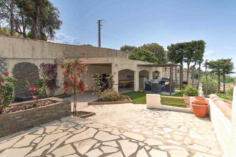 Maison - 170 m² - 7 pièces