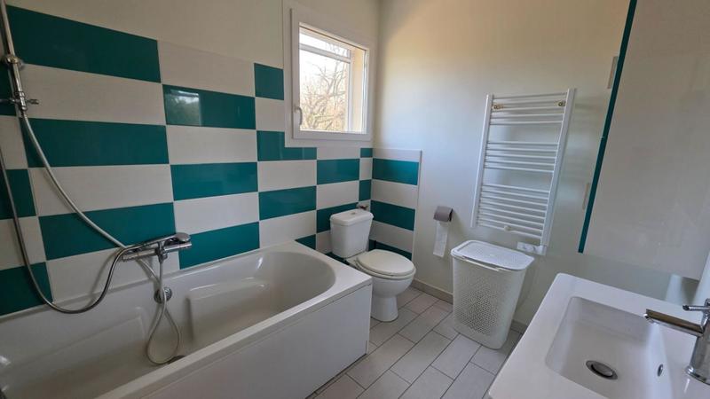 Maison - 159 m² - 8 pièces