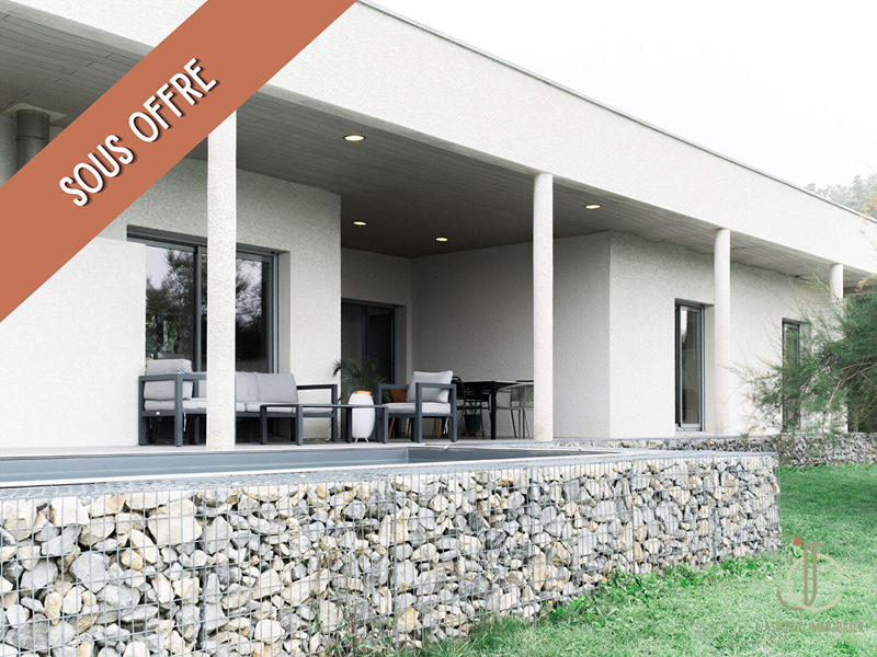 Maison - 174 m² - 6 pièces