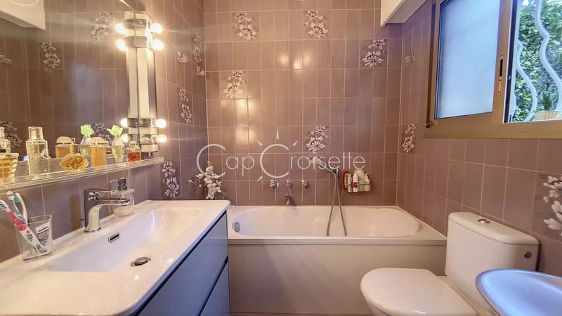 Appartement - 100 m² - 4 pièces