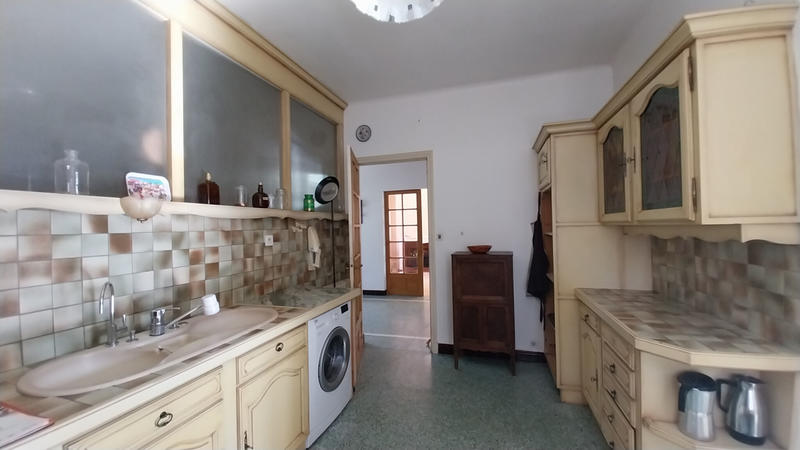 Maison - 183 m² - 8 pièces