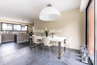 Maison - 135 m² - 5 pièces