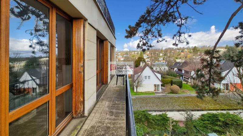 Appartement - 100 m² - 4 pièces