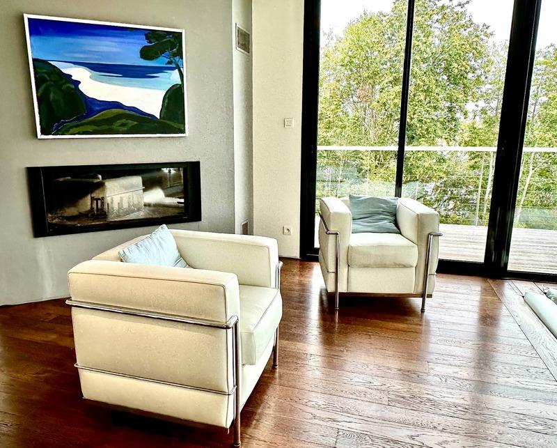 Maison - 240 m² - 6 pièces