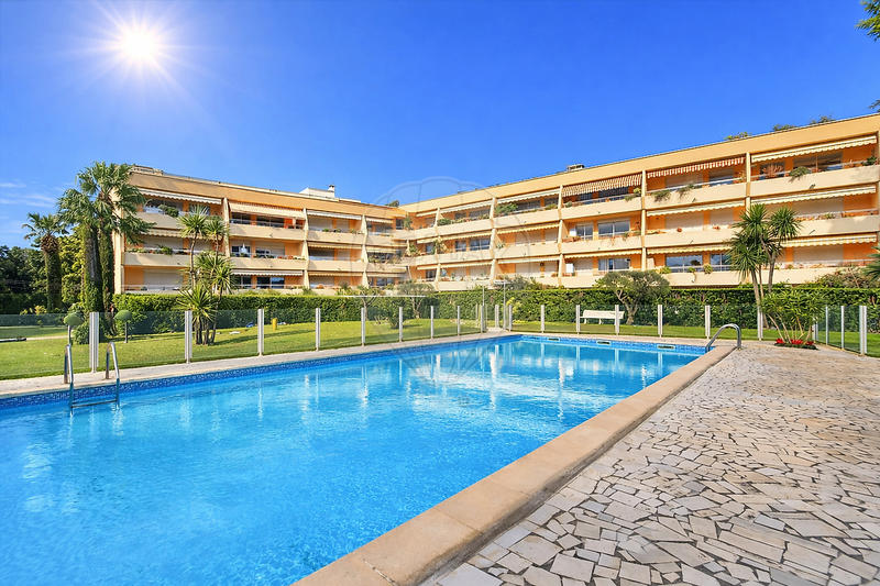 Appartement - 153 m² - 4 pièces