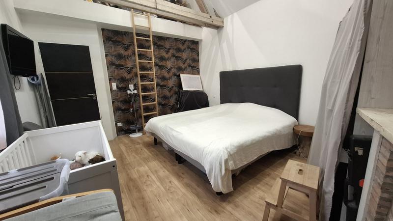 Maison - 216 m² - 9 pièces