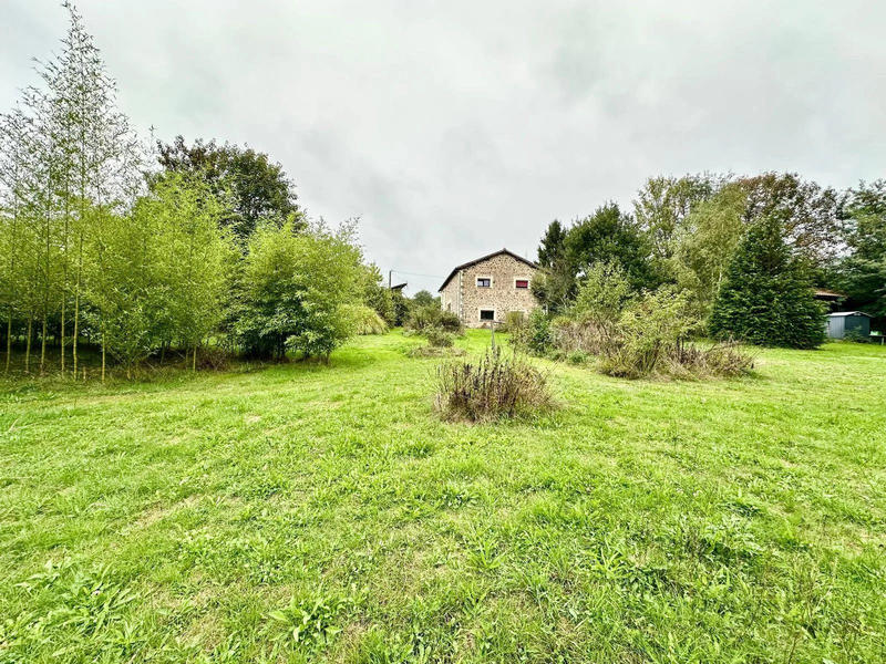 Maison traditionnelle - 219 m² - 9 pièces