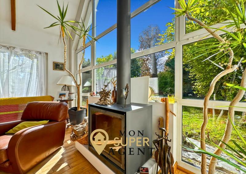Propriété - 183 m² - 7 pièces