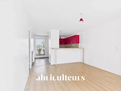 Appartement - 81 m² - 4 pièces