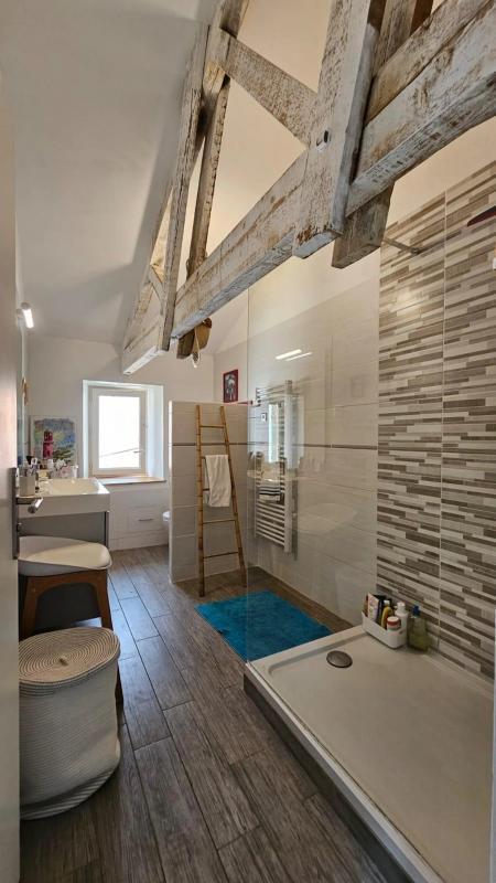 Maison - 285 m² - 11 pièces