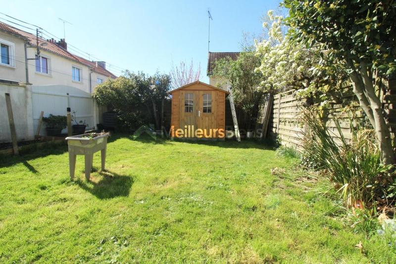 Maison - 93 m² - 5 pièces