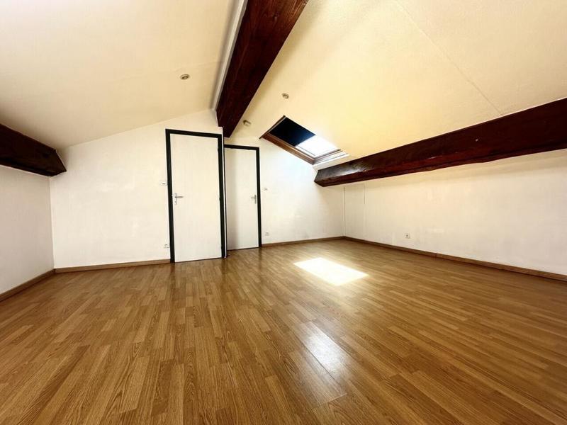 Appartement - 153 m² - 3 pièces