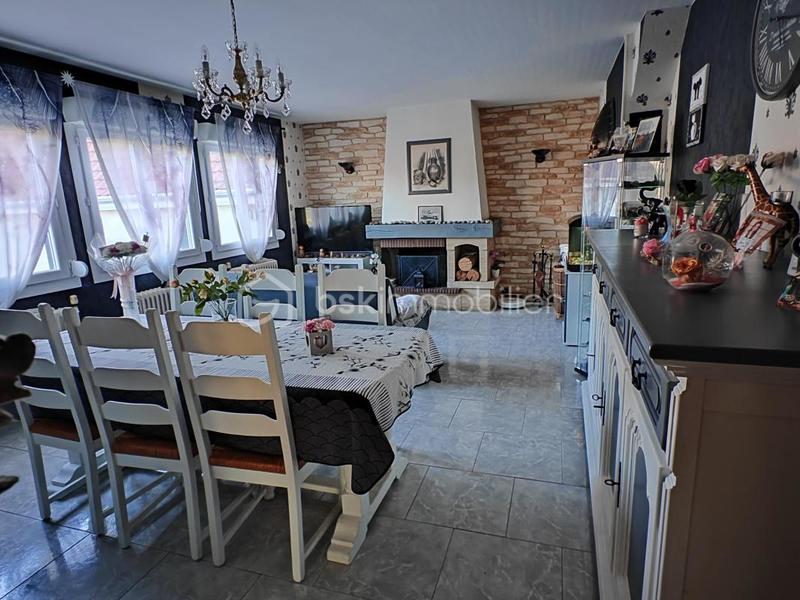 Maison - 85 m² - 4 pièces