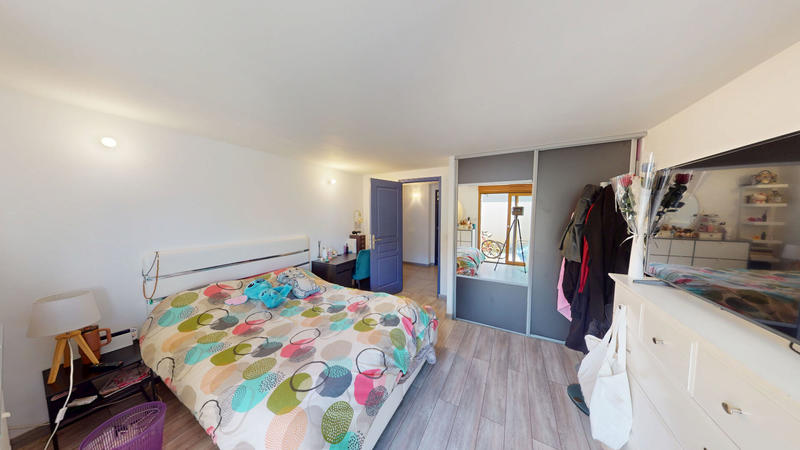 Appartement - 100 m² - 4 pièces