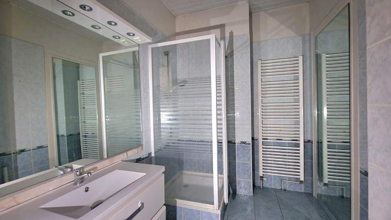 Appartement - 92 m² - 4 pièces