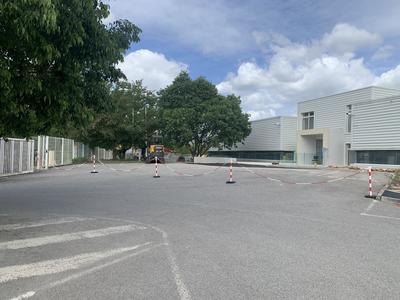 Local commercial - 408 m² - 7 pièces