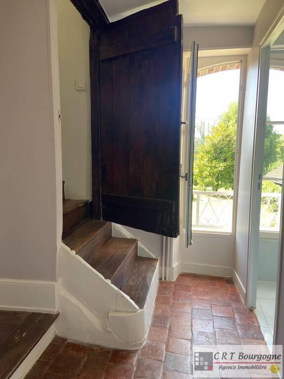 Maison ancienne - 248 m² - 9 pièces