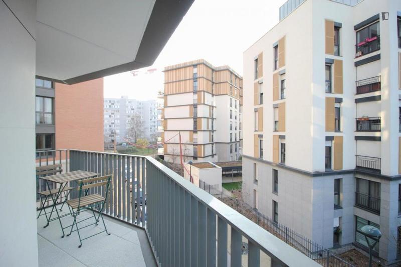 Chambre - 14 m² - 4 pièces