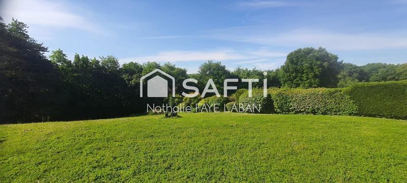 Maison - 250 m² - 8 pièces