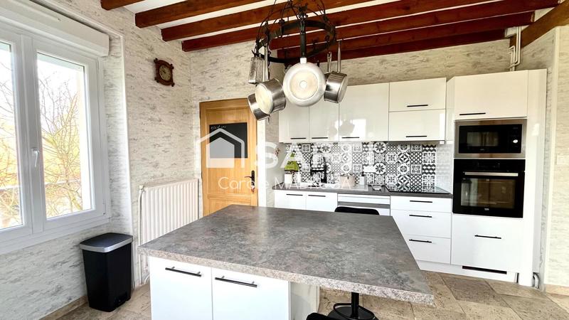 Maison - 136 m² - 6 pièces