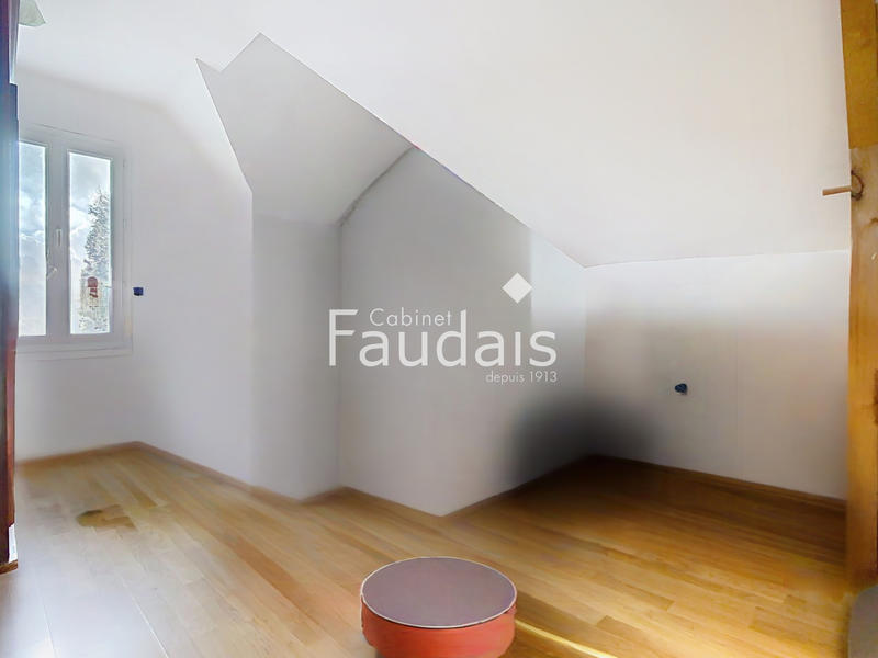 Maison - 162 m² - 6 pièces