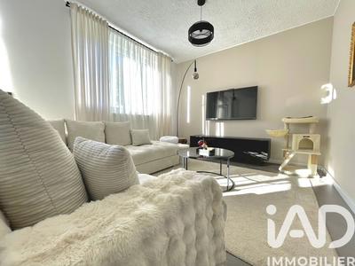 Appartement - 92 m² - 4 pièces