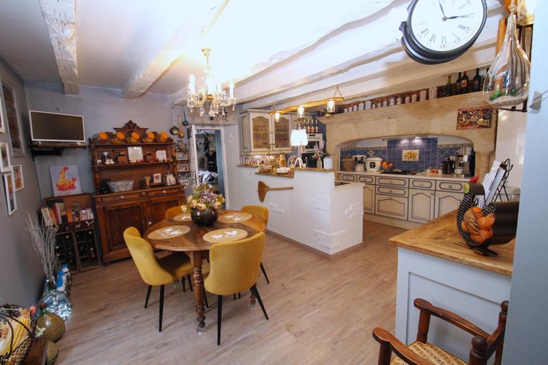 Propriété - 11 pièces