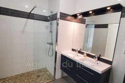 Appartement - 96 m² - 4 pièces