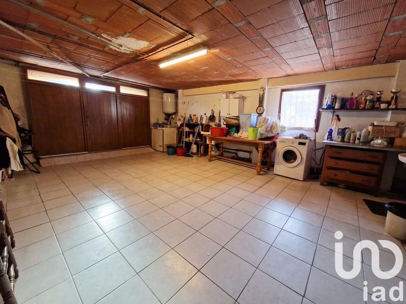 Maison - 215 m² - 6 pièces