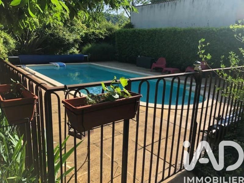 Maison - 262 m² - 10 pièces