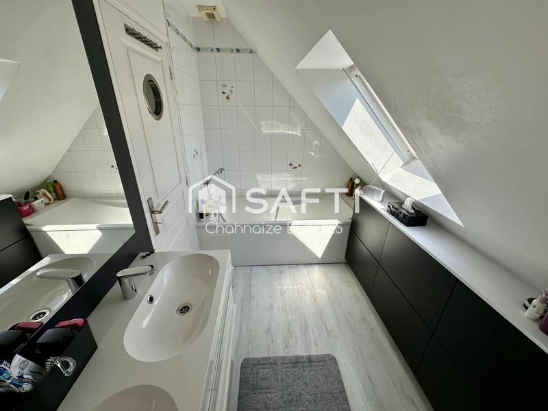 Maison - 121 m² - 5 pièces