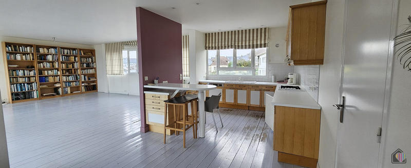 Villa - 209 m² - 7 pièces