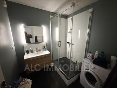 Appartement - 80 m² - 3 pièces