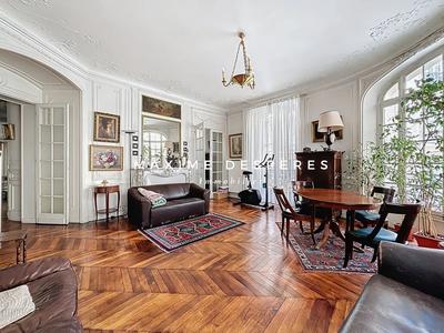 Appartement - 196 m² - 7 pièces