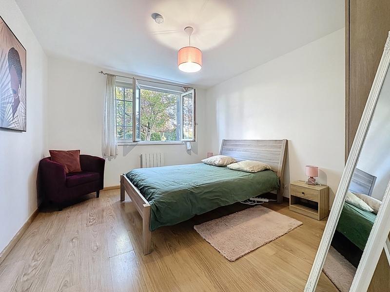 Appartement - 85 m² - 4 pièces