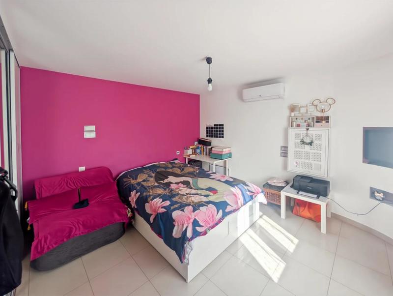 Maison - 180 m² - 8 pièces