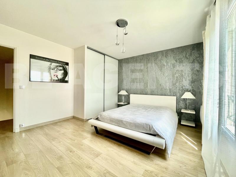 Maison contemporaine - 155 m² - 6 pièces