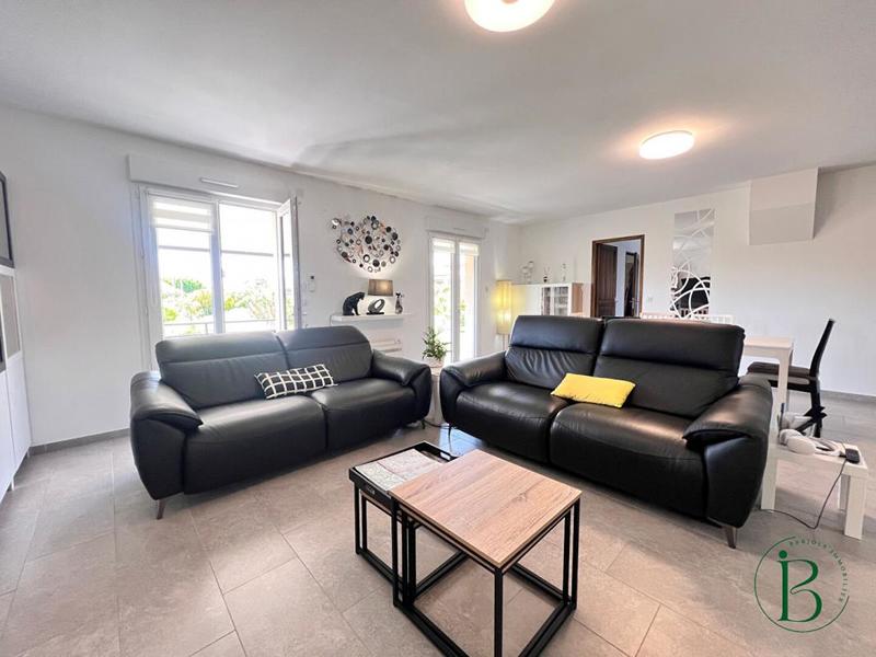 Villa - 121 m² - 6 pièces